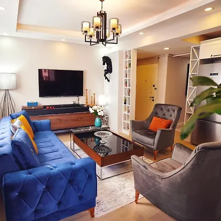 Hidden Gem In Sisli Apartment